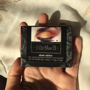 Kat Von d eyeshadow palette